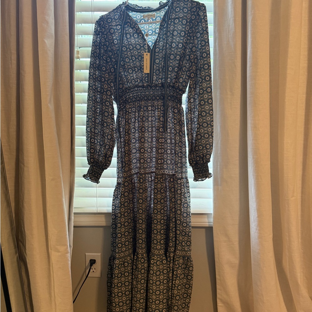 Max Studio Blue and White Pleated Sundress with Bishop Sleeves